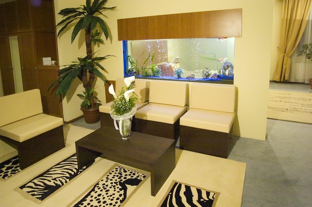 Hotel Tcc Plaza Skopje Room photo